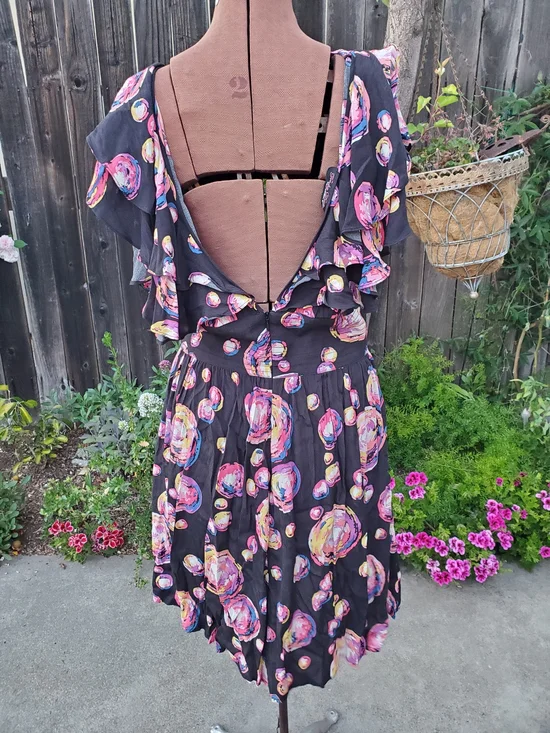 Trashy Diva Bubble Print Black Ruffled Dress with Pink Accents - Picture 4 of 6